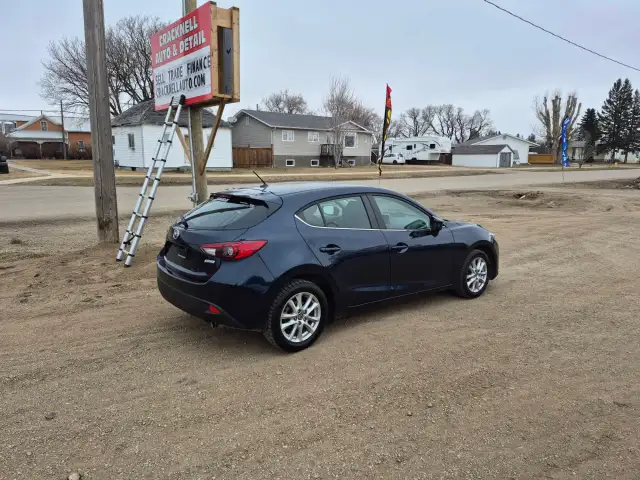 2016 Mazda Mazda3 - Photo 2