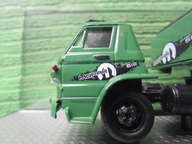 M2 Machines Mopar Haulers 1966 Dodge L600 & 1971 Dodge Charger - Photo 3