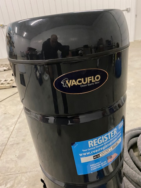 2017 Central Vac - Photo 4