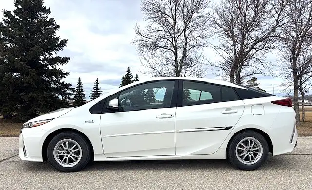 2018 Toyota Prius Prime NAVIGATION -NO ACCIDENTS-WARRANTY INCL - Photo 2