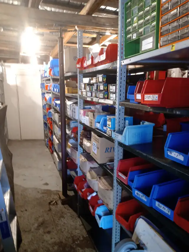 Liquidation de produits de quincaillerie - Photo 7