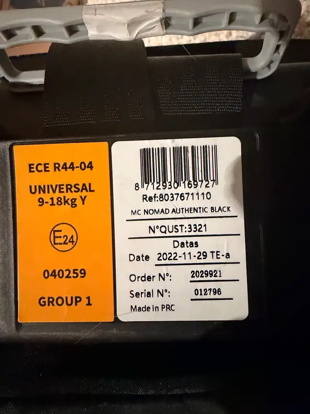 Maxi-Cosi Car Seat - Photo 2