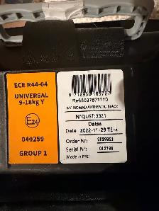 Maxi-Cosi Car Seat - Photo 2
