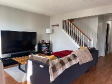 ATTENTION TRENT STUDENTS – 3 Bdrm - Prime Reid St Location