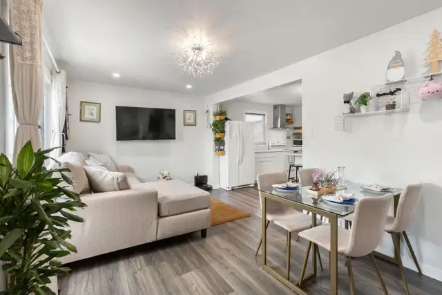 OH! Beautiful 3bdrm 1.5bth Starter Home in Desirable Fort Garry! - Photo 2