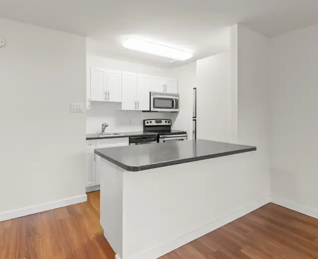 Cute n Cozy 2bdrm Condo in Crestview! Fully Remodelled! - Photo 5