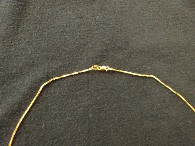 Brand New Woman's 10K Gold Necklace 20' - Photo 3