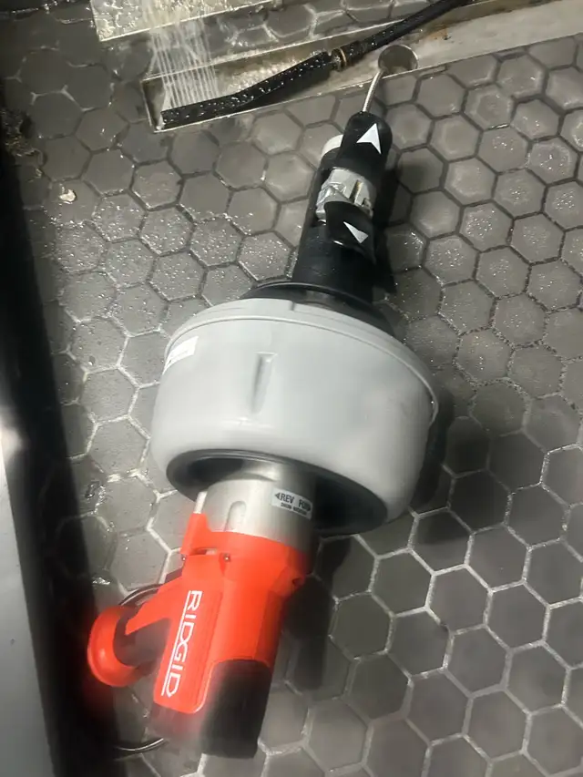 TOILETS & INSTALL SAME DAY CHEAP - Photo 4