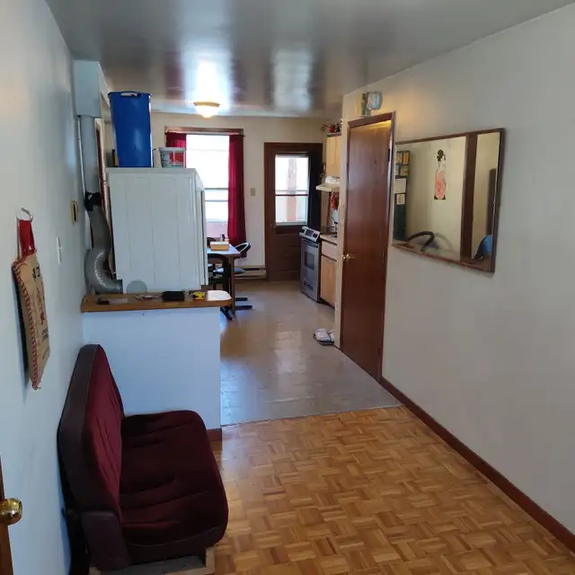 Mile End/Plateau 3.5 sublet long term $1300 laundry and balcony - Photo 6