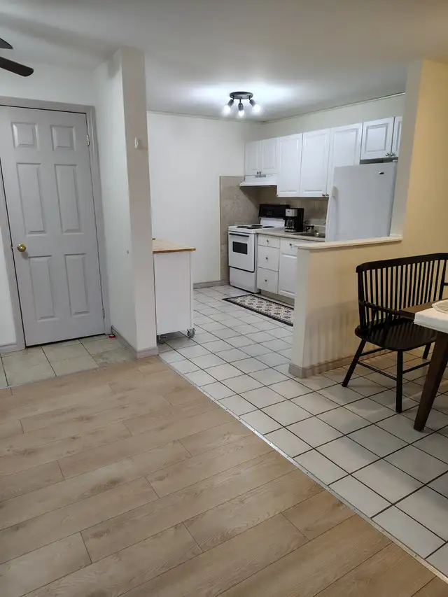 One bedroom with den downtown Kingston - Photo 4