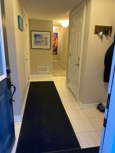 End Unit Three Bedroom village townhouse Stittsville Ottawa - Photo 2