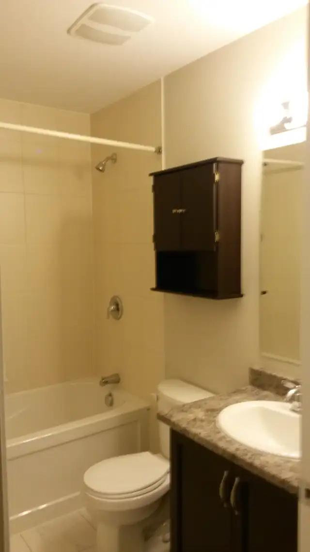 End Unit Three Bedroom village townhouse Stittsville Ottawa - Photo 9