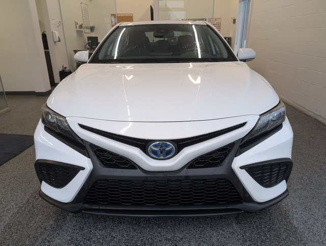 2023 Toyota Camry Hybrid SE - Photo 5