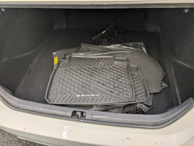 2023 Toyota Camry Hybrid SE - Photo 6