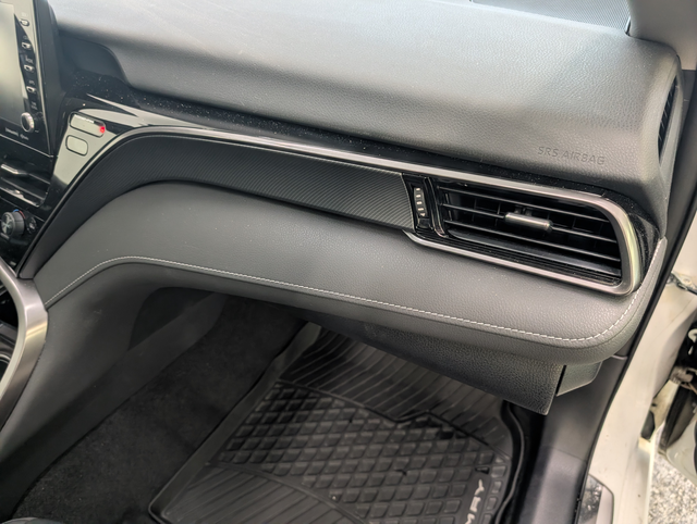 2023 Toyota Camry Hybrid SE - Photo 9