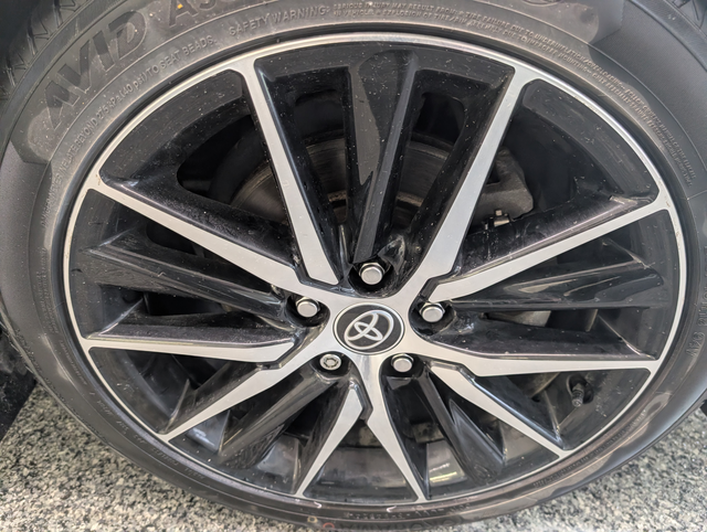 2023 Toyota Camry Hybrid SE - Photo 24