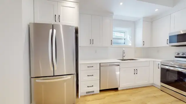 ATTENTION TRENT STUDENTS –2 Bdrms In Fully Renovated Home