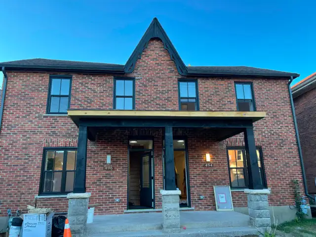 ATTENTION TRENT STUDENTS –2 Bdrms In Fully Renovated Home - Photo 10