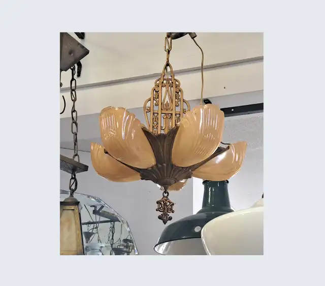 ANTIQUE ART DECO CEILING LAMP FIXTURE w 5 SLIP SHADES - Photo 3