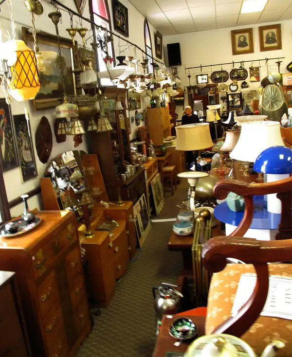 ANTIQUE ART DECO CEILING LAMP FIXTURE w 5 SLIP SHADES - Photo 6