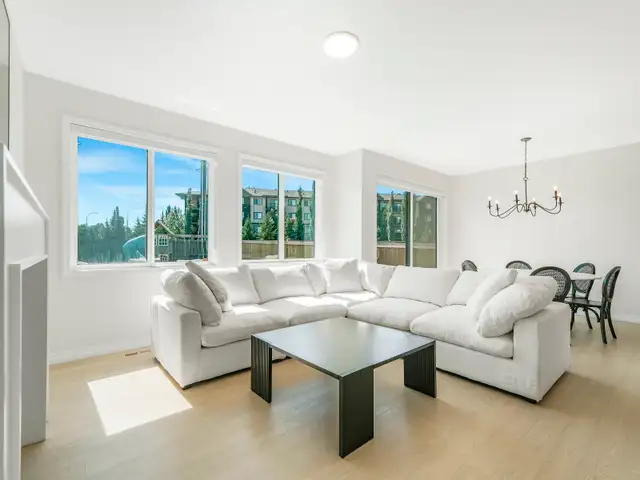 St Albert 5 Bed 3.5 Bath Dbl Att Garage! Huge Pie Lot! NEW PARK! - Photo 7