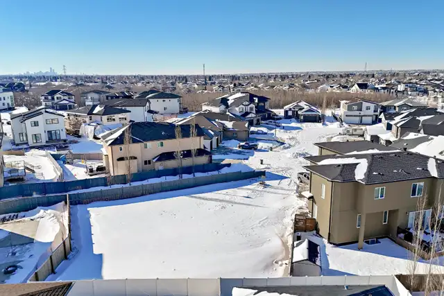 44 Pocket Lot in YEG for ONLY $345k WHAT?!?! WOW! BUY NOW! - Photo 6