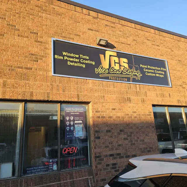 GPS Tracker –PlanetGPS Vaughan Store - Photo 2