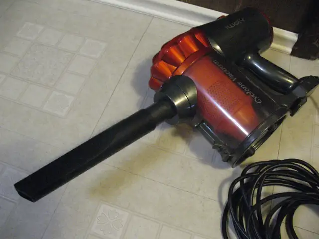 Electric CORDED Stick Vacuum Cleaner, BRAND NEW - Photo 9