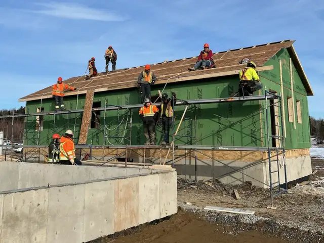 Licensed Carpenter - Site Supervisor & Mentor (Moncton area) - Photo 3