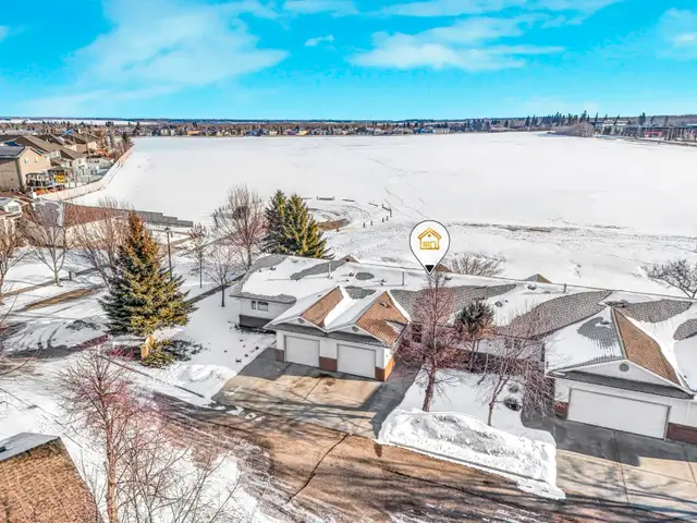 St Albert Adult Bungalow Condo in Kingswood! LOW CONDO FEE! - Photo 2