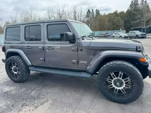 2019 Jeep Wrangler Unlimited Sahara - Photo 7