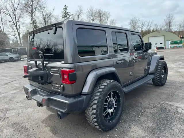 2019 Jeep Wrangler Unlimited Sahara - Photo 8