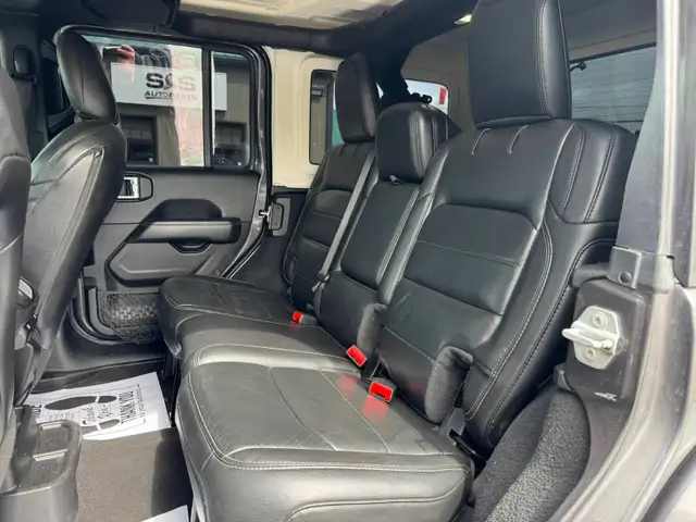 2019 Jeep Wrangler Unlimited Sahara - Photo 11
