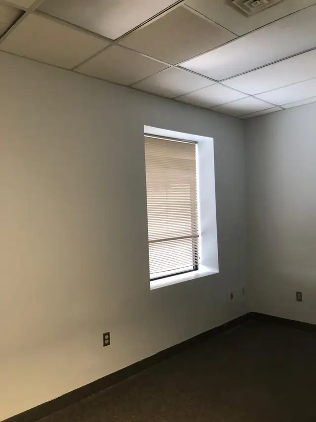 OFFICE SPACE FOR RENT - Photo 7