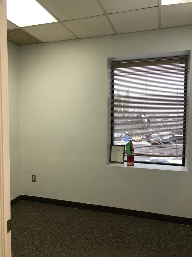 OFFICE SPACE FOR RENT - Photo 8