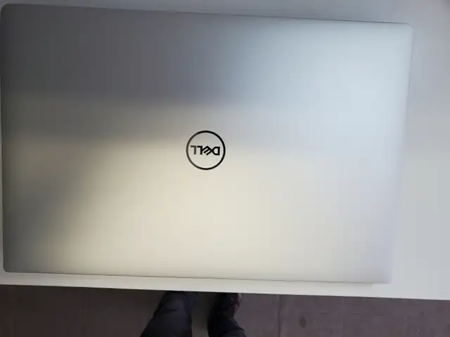 Laptop Dell Précision 5530,i7-8ème G,16GB,256GB,Nvidia 4GB,Win11 - Photo 2