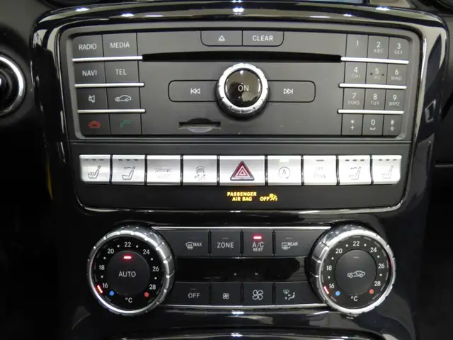 2019 MERCEDES-BENZ AMG SLC 43 ROADSTER, 1 PROP, JAMAIS ACCIDENTÉ - Photo 17