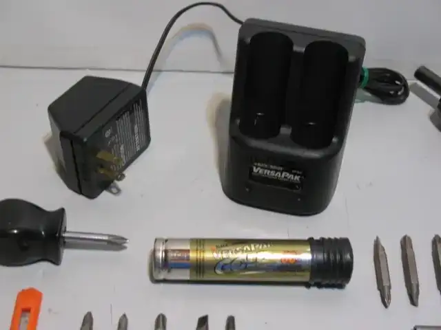 Black and Decker 60 Piece Cordless Screwdriver Set - Photo 6