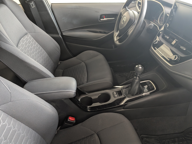 2022 Toyota Corolla Hatchback - Photo 8