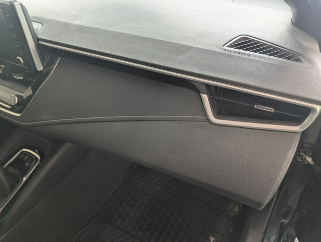 2022 Toyota Corolla Hatchback - Photo 9