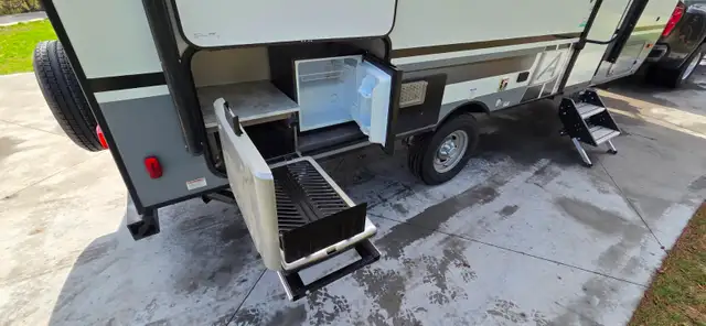 2021 APEX NANO 194RBHS 3711LB-SLEEPS6-BUNKS-SOLAR PACK-MINT COND - Photo 5