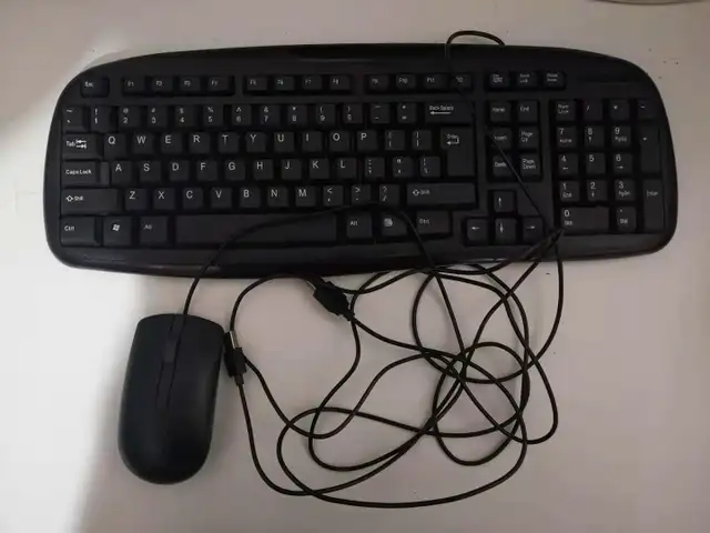 Lenovo ThinkCentre M81 i3-3220, 4GB RAM, 250GB HDD, DVDRW - $180 - Photo 4