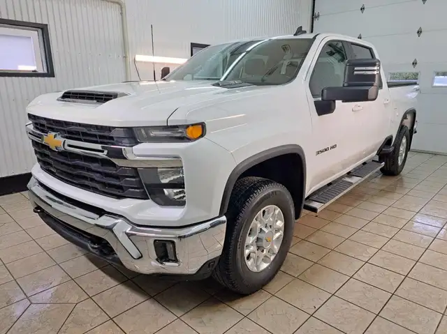 Chevrolet Silverado 3500HD LT cabine multiplace 4RM 159 po 2025