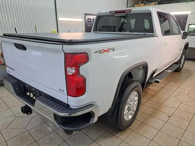 Chevrolet Silverado 3500HD LT cabine multiplace 4RM 159 po 2025 - Photo 3