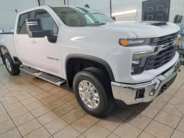 Chevrolet Silverado 3500HD LT cabine multiplace 4RM 159 po 2025 - Photo 4