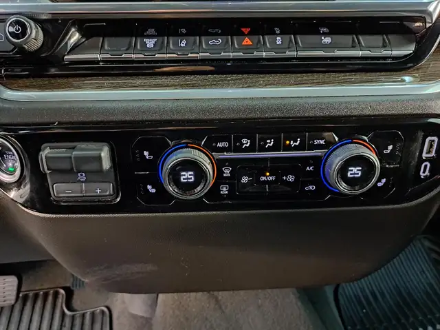 Chevrolet Silverado 3500HD LT cabine multiplace 4RM 159 po 2025 - Photo 16