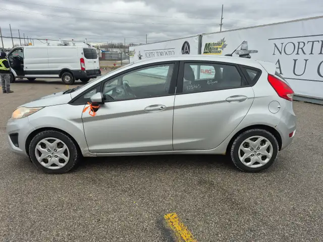 2012 Ford Fiesta - Photo 8