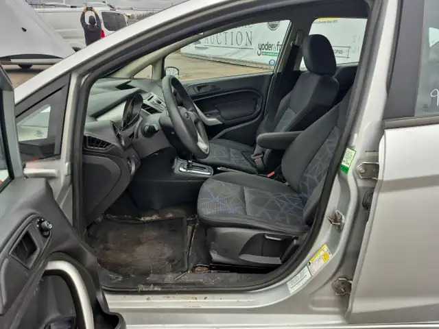2012 Ford Fiesta - Photo 10