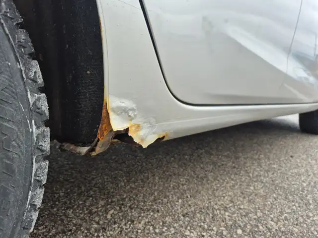 2012 Ford Fiesta - Photo 26