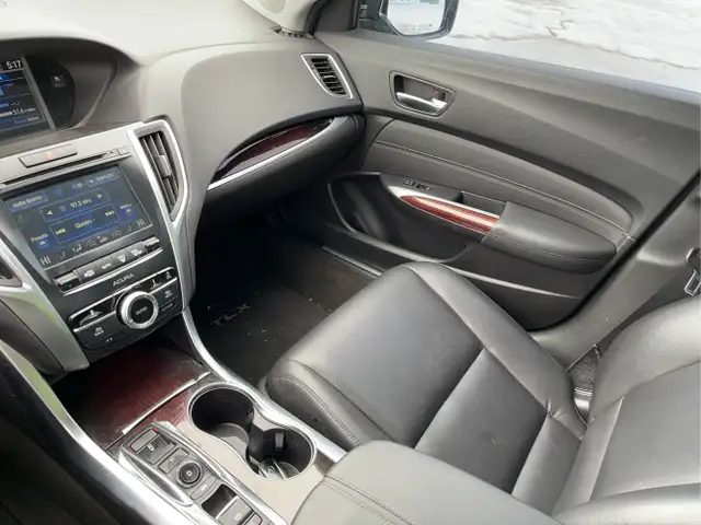 2015 Acura TLX - Photo 17